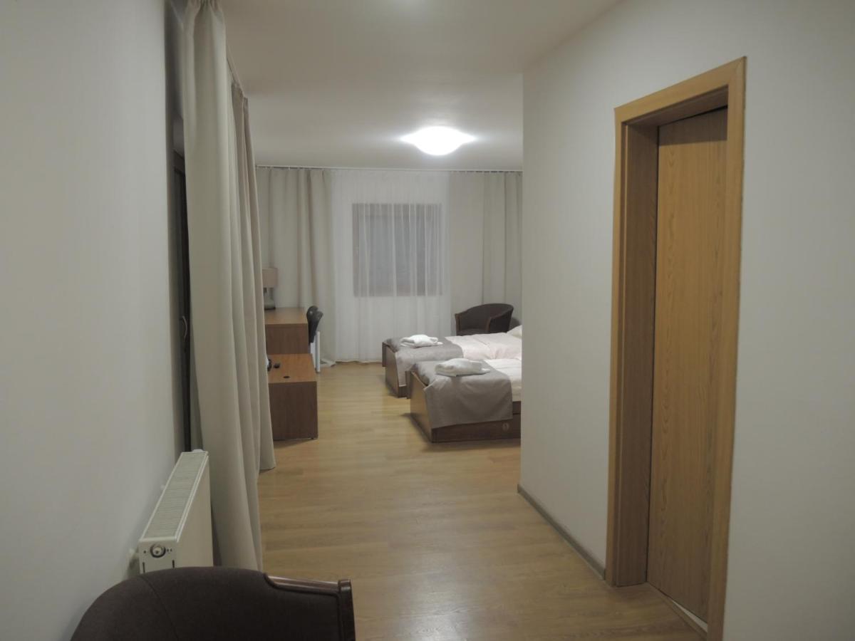 Penzion Radlinka Hotel Prešov Buitenkant foto